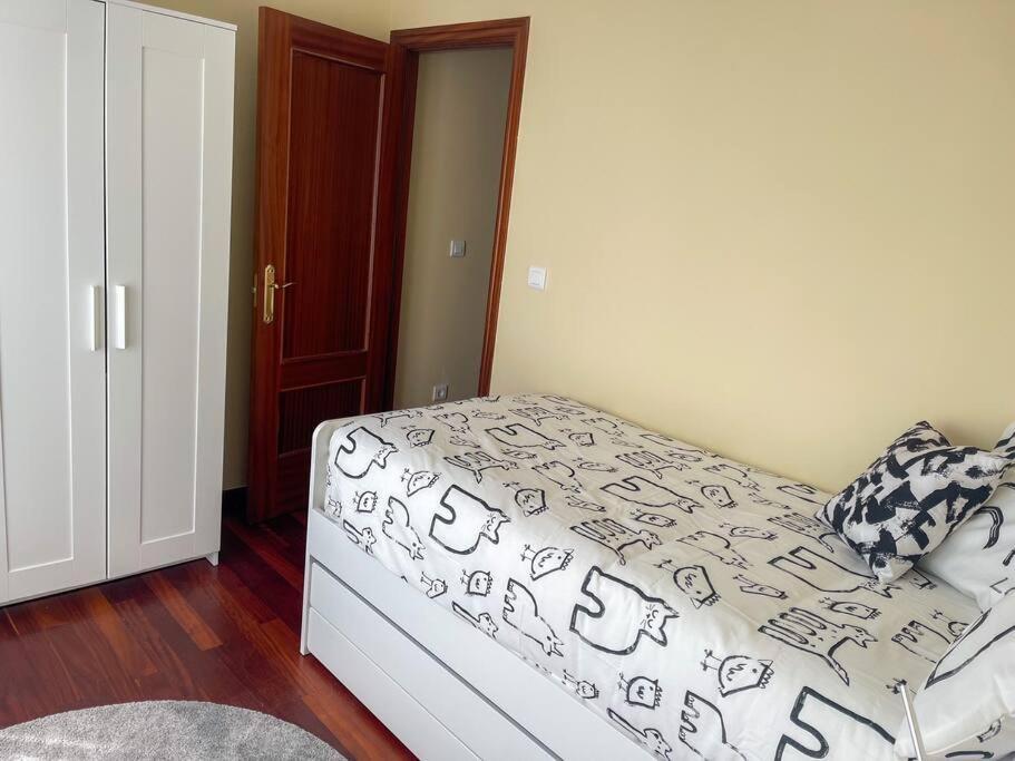 El Apartamento De Adriana En Torrelavega. Buitenkant foto