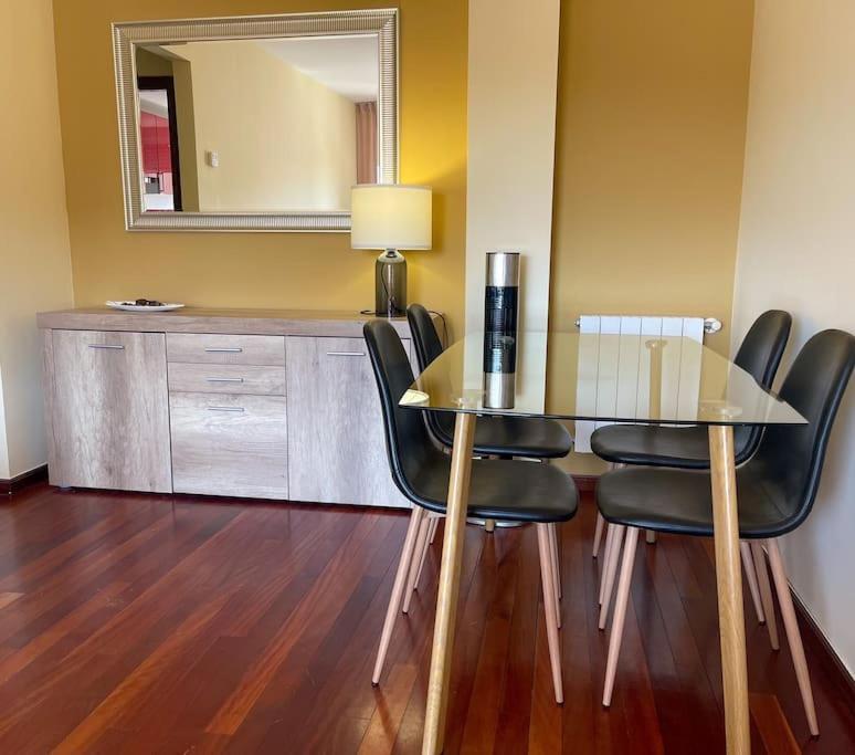 El Apartamento De Adriana En Torrelavega. Buitenkant foto